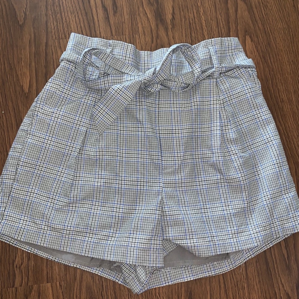 High-waisted Paperbag Shorts
